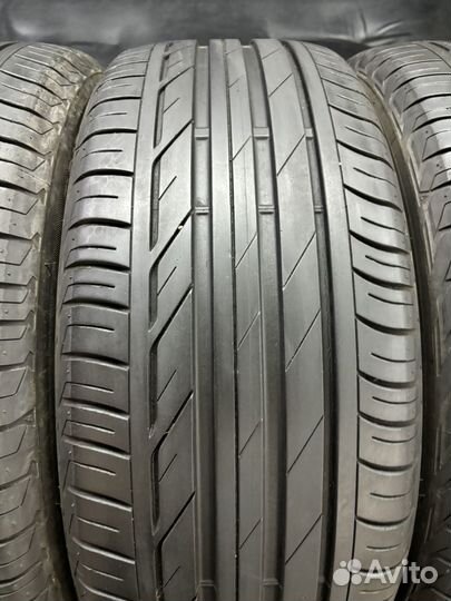 Bridgestone Turanza T001 225/55 R17