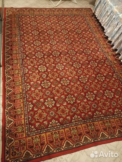 Ковер шерстяной