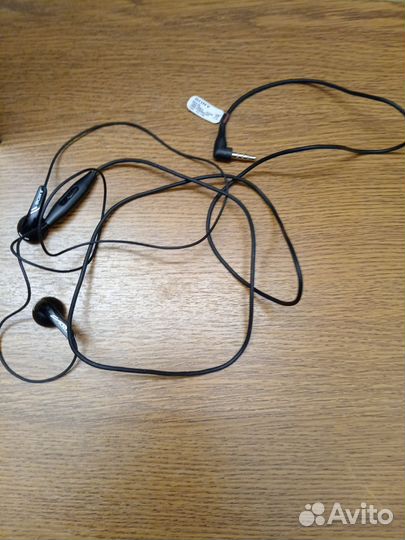 Наушники Sony
