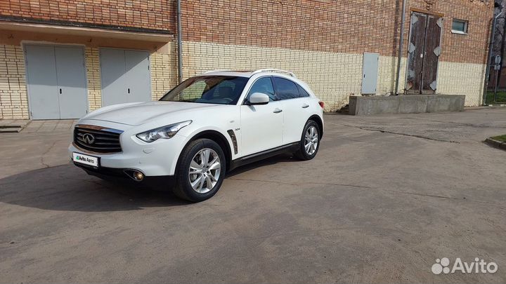 Infiniti QX70 3.0 AT, 2014, 170 000 км