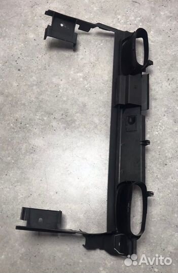 Воздухозаборник передний Mercedes-Benz C32