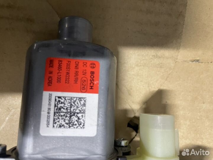 Моторчик задний правый Hyundai Sonata DN8