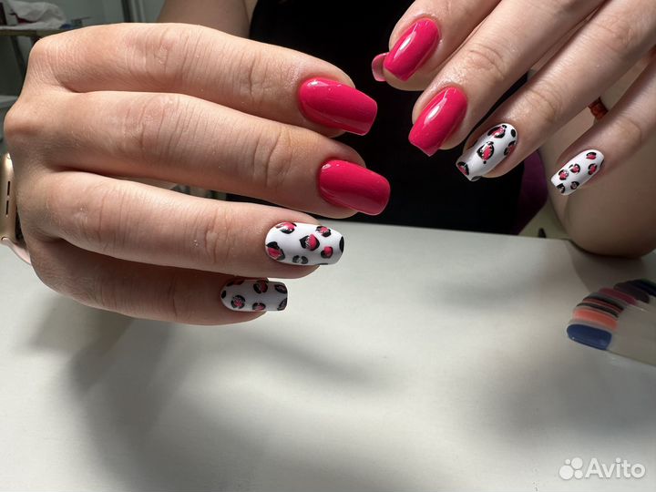 Маникюр гель лак