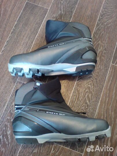 Лыжные ботинки Salomon Active 8 классика, парафин