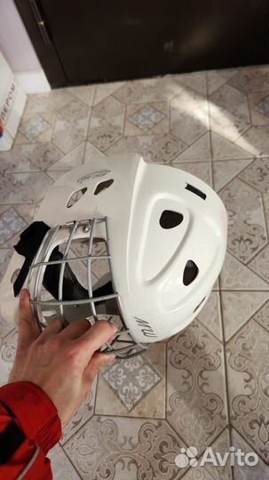 Вратарский хоккейный шлем взрослый