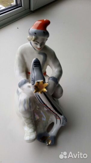 Статуэтка Емеля со щукой