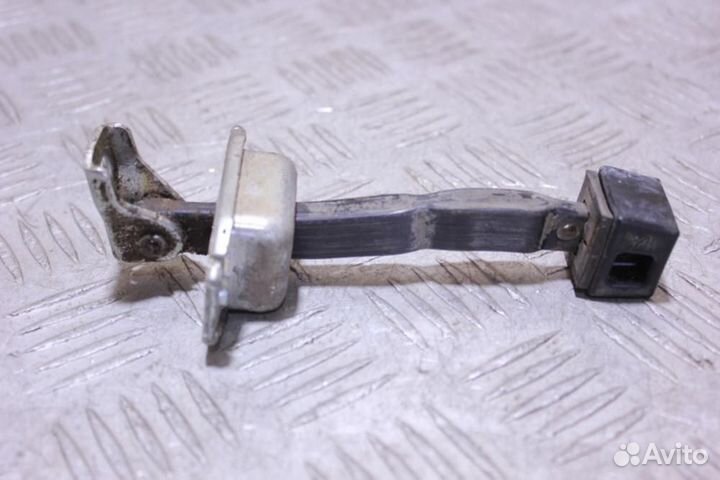 Ограничитель двери задний Mitsubishi Outlander XL