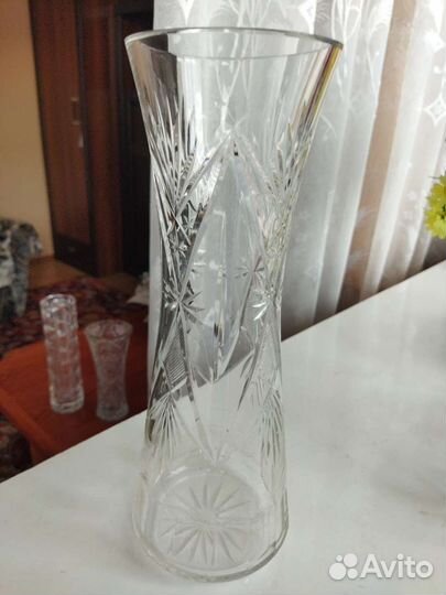 Ваза хрустальная СССР, красное стекло