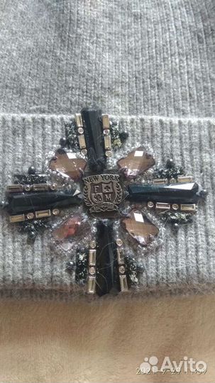 Женская шапка