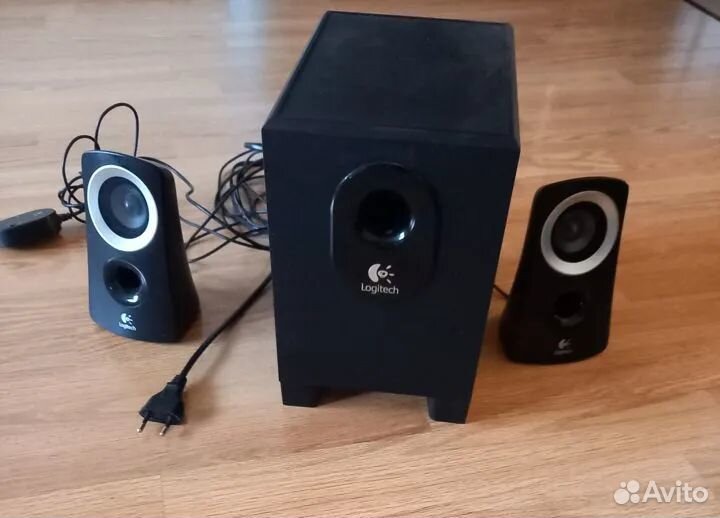 Logitech Z313 — Акустика формата 2.1 c Сабвуфером