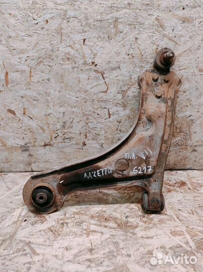Рычаг передний левый Chevrolet Lacetti