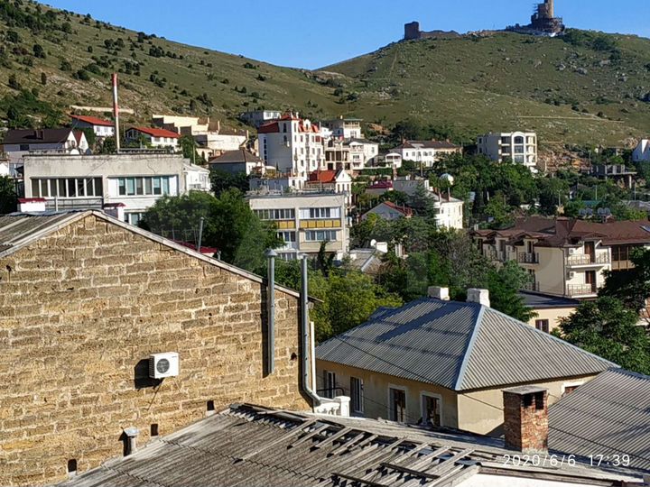 Дом 650 м² на участке 4,6 сот.