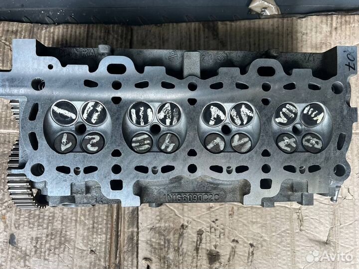 Головка блока цилиндров на Ford Focus гбц)