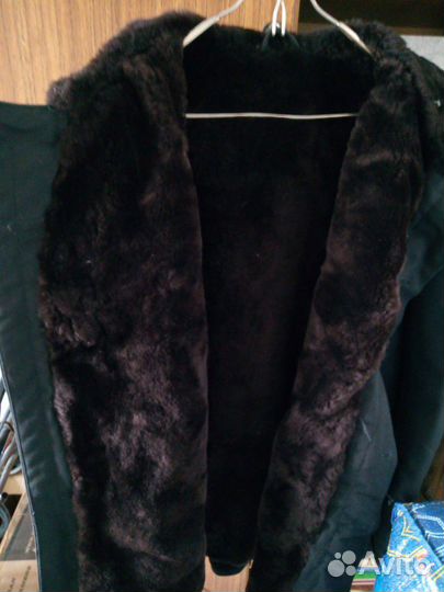 Дубленка.цвет черный