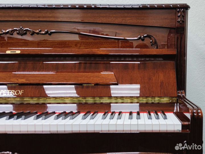Чешское пианино Petrof