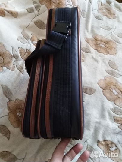 Кейс для ноутбука