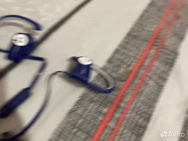 Наушники с костной проводимостью