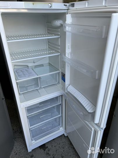 Холодильник Indesit BI160 (как новый)