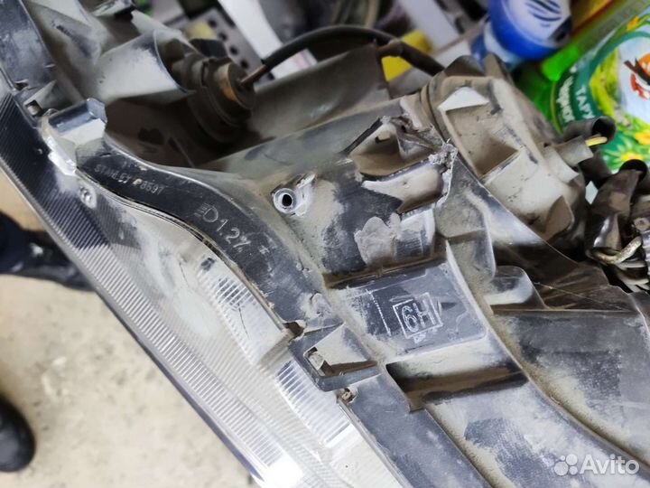 Фара mitsubishi outlander xl