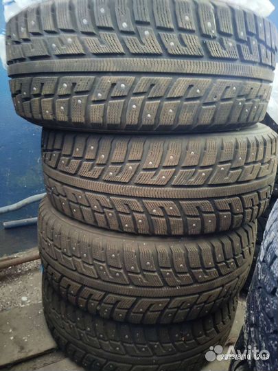 Kumho I'Zen KW22 215/55 R17 98
