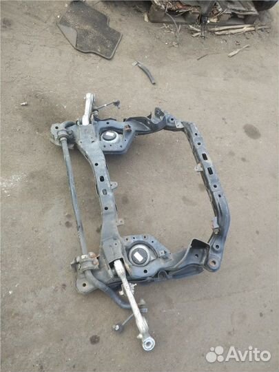 Балка подвески передняя Hyundai Genesis, 2010