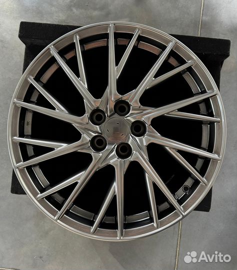 Новые диски R19 на Lexus ES