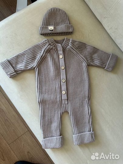Вязаный комбинезон и шапка