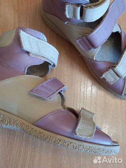 Ортопедические сандали