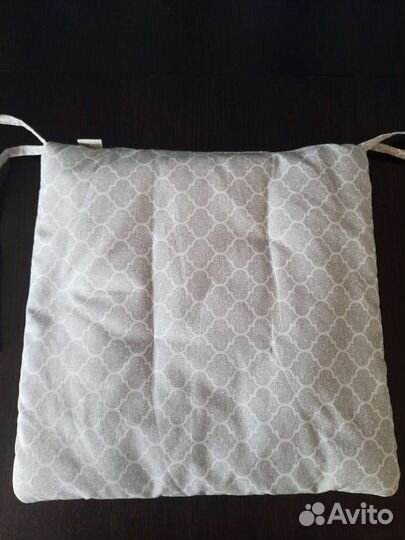 Комплект подушек на стул с завязками