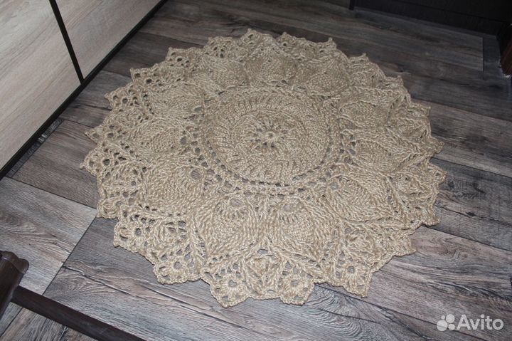 Коврик вязаный джутовый