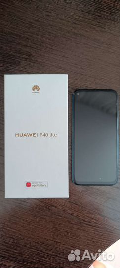 Телефон Huawei P40 lite