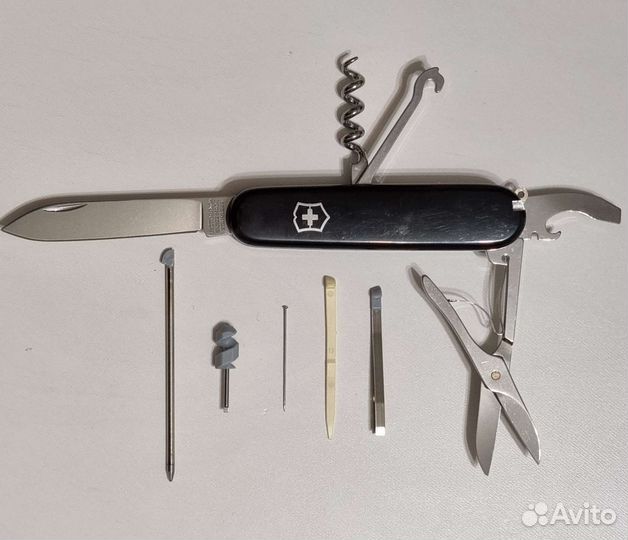 Victorinox Compact
