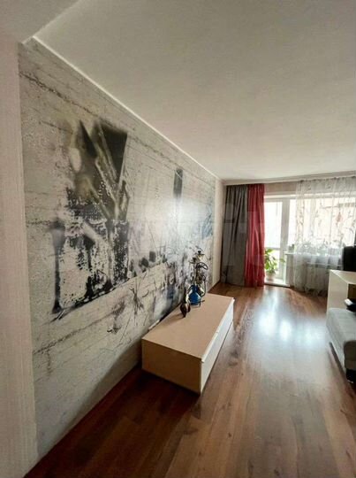 3-к. квартира, 86 м², 3/6 эт.