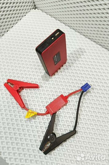 Автомобильное пусковое устройство(бустер)