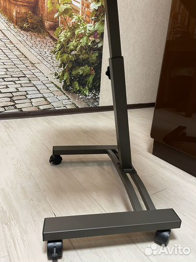 Стол для компьютера