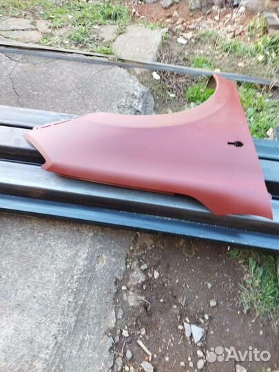 Правое крыло на Granta 1 поколения