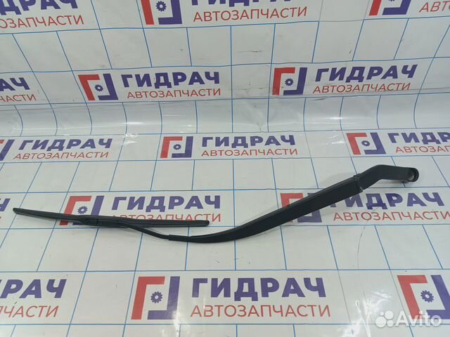 Поводок стеклоочистителя передний правый Mitsubish