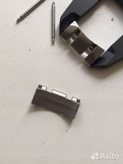 Запчасть для браслета tissot