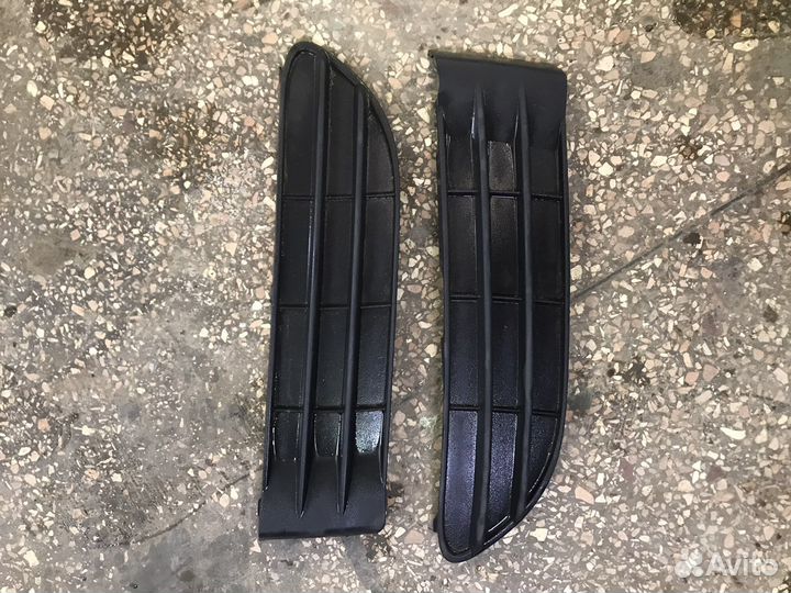 Решетки бампера Volvo S40 2004-2012