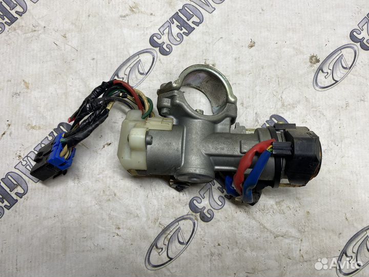Замок зажигания Hyundai Elantra
