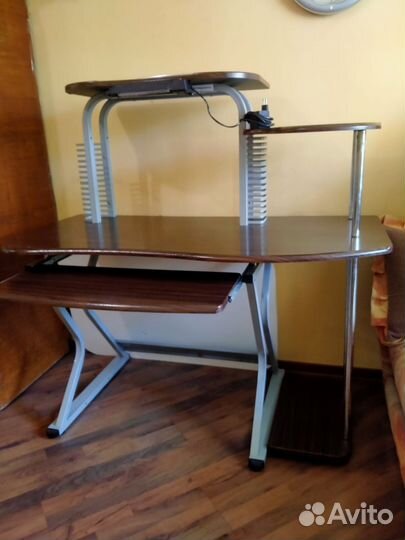 Компьютерный стол бу