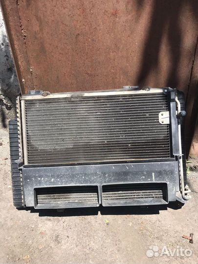 Радиатор охлаждения mersedes 202