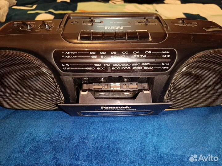 Кассетный магнитофон