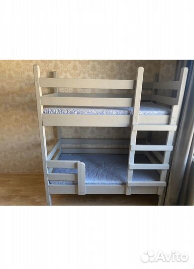 Двухярусная кровать бу с матрасами