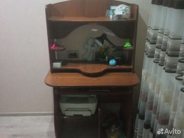 Компьютерный стол