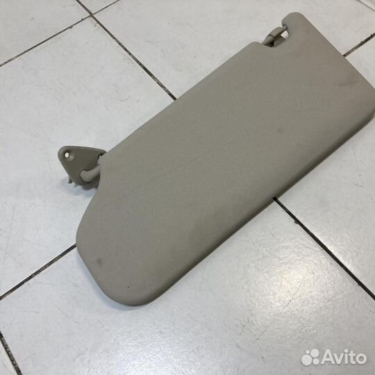 Козырек солнцезащитный (внутри) Mitsubishi Outland