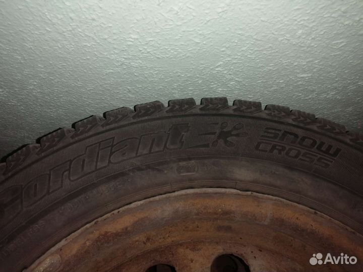 Зимняя резина 195/60 r15 диски elantra 2004г