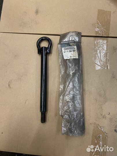 Буксировочный крюк renault