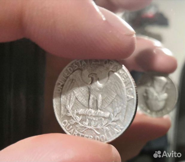 Liberty quarter dollar