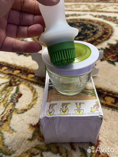 Стеклянная с кисточкой